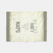 猫および私は昼寝のフリースブランケットについて完全にあります フリースブランケット (正面(横))