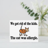 猫がア得レルギーを持っていた子供たちを追い払った ポストカード (スタンド正面)