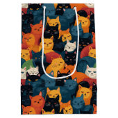 猫がカラフル寝込む ミディアムペーパーバッグ (裏面)