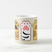 猫がカラフル足を踏む コーヒーマグカップ (中央)