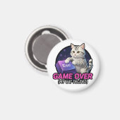 猫がゲームを決めた！面白いゲーミンググッズ マグネット (正面/裏面)