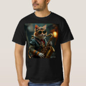 猫がサックスを演奏中。 Tシャツ (正面)