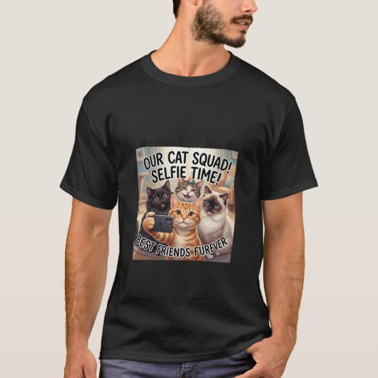 猫がセルフィーを撮るTシャツ Tシャツ (正面)