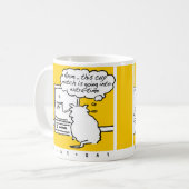 猫がテレビでサッカーの試合を見ている コーヒーマグカップ (正面左)