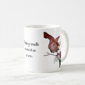 猫がバラを嗅ぐ コーヒーマグカップ (正面右)