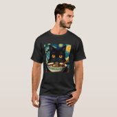 猫がラーメンを食べている、ゴッホの星空、猫好き Tシャツ (正面フル)