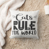 猫が世界を支配するトレンディーレタリング クッション (ブランケット)