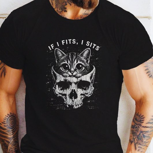 猫が入れば座る かわいい猫 ドクロ ゴシック ダークユーモア Tシャツ