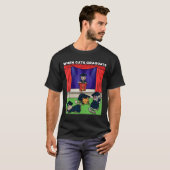 猫が卒業する おもしろ卒業おめでとう 学校の猫 Tシャツ (正面フル)