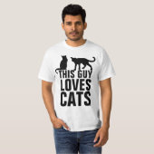 猫が大好きな男のTシャツ Tシャツ (正面フル)