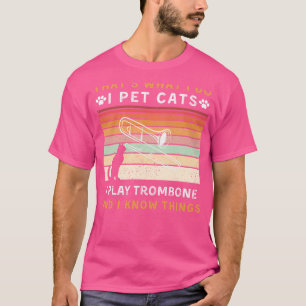 猫が好きでトロンボーン遊が好きで、おもしろいも知っている Tシャツ