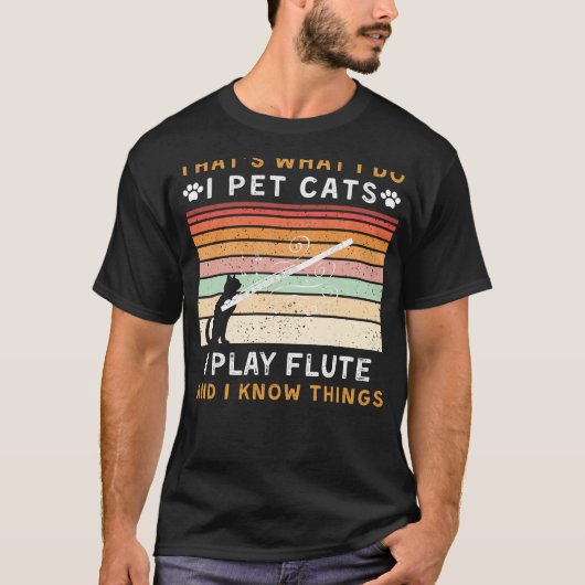猫が好きで笛が遊好きで、知っているおもしろい Tシャツ (正面)