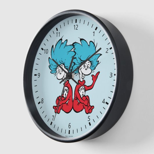 猫が帽子を被る 壁時計 (傾斜)