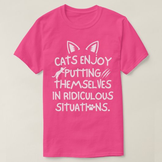 猫が楽しむとんでもない状況に陥る Tシャツ (デザイン正面)
