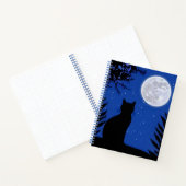 猫が満月の雑誌を見る ノートブック (内部)