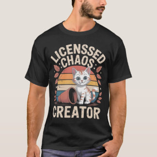 猫が物をひっくり返すのが好き Tシャツ