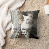 猫が窓辺に座る クッション (ブランケット)