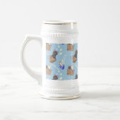 猫が箱に入りミルクが青く滴る ビールジョッキ (左)