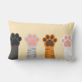 猫が足を上げる ランバークッション (裏面)