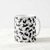 猫が転がり落ちる コーヒーマグカップ (正面右)