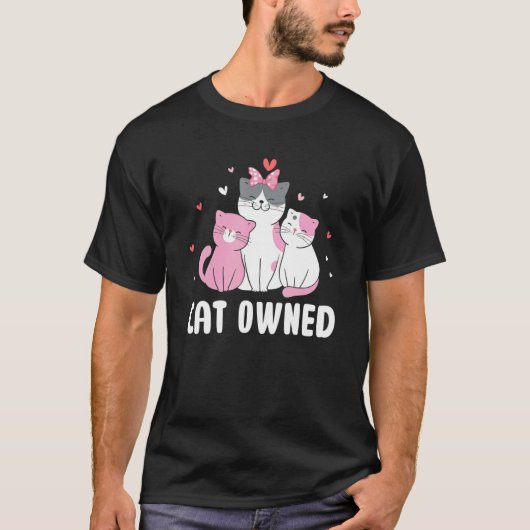 猫が飼っている友人の猫バディ猫ママ Tシャツ (正面)