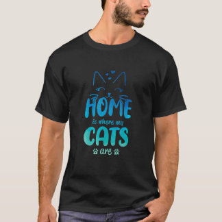猫が飼っている猫トレーナーの家 Tシャツ
