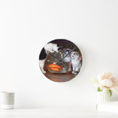猫が魚釣りを丼に絵画入れる ラウンド壁時計 (ホーム)