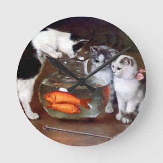 猫が魚釣りを丼に絵画入れる ラウンド壁時計