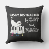 猫とおもしろいピアノのミュージシャンに気を取られる クッション (裏面)
