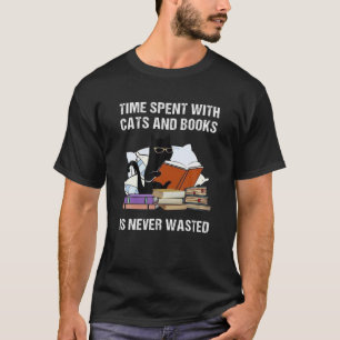 猫との時間と本は無駄にしない Tシャツ