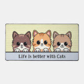 猫との暮らしが良い – かわいい子猫デスクマット デスクマット (正面)