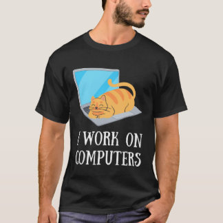 猫とコンピューター Tシャツ