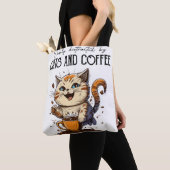 猫とコーヒーに簡単に気を取られる 猫好き コーヒー好き トートバッグ (クローズアップ)