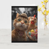 猫とニワトリの自撮り 面白いヴィンテージイースターエッグ カード (黄色い花)
