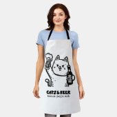 猫とビール1 エプロン (着用した状態)