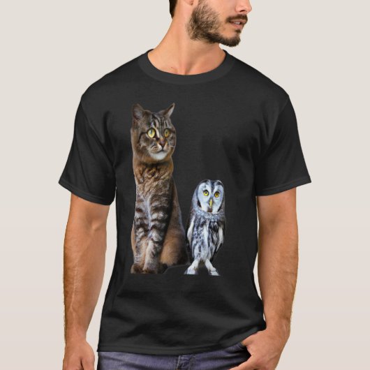 猫とフクロウのデザイン Tシャツ (正面)