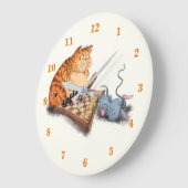 猫とマウス遊のチェスの漫画スケッチおもしろい ラージ壁時計 (傾斜)