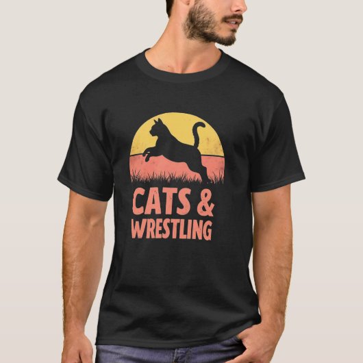 猫とレスリングの陽気な飛躍の表情 Tシャツ (正面)