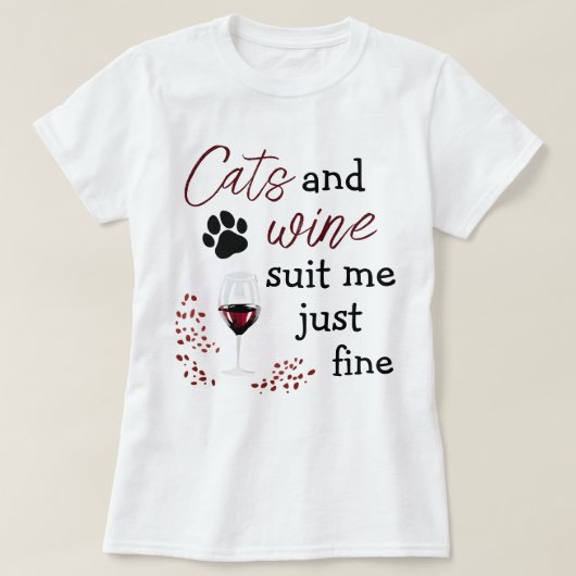 猫とワインがあれば十分 面白い引用Tシャツ Tシャツ (デザイン正面)