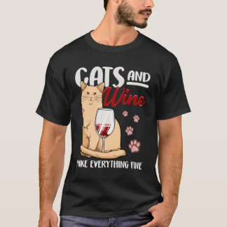 猫とワインは全て猫好き素晴らしだおもしろい Tシャツ