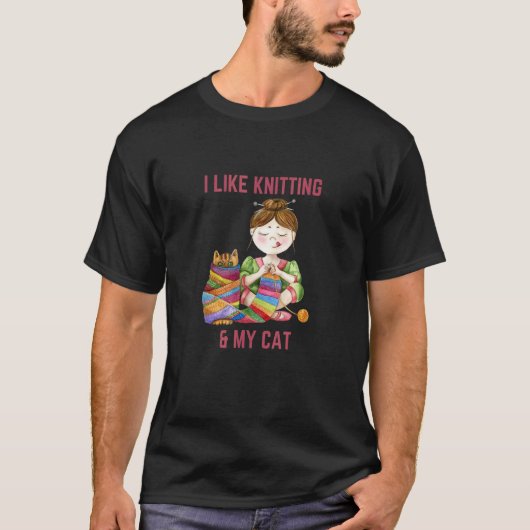 猫と一緒にマフラーを編む女の子 Tシャツ (正面)