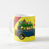 猫と一緒に楽しむサンタのドライブヴィンテージカー マグカップ (正面左)