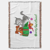 猫と子犬とのメリークリスマス スローブランケット (正面縦)