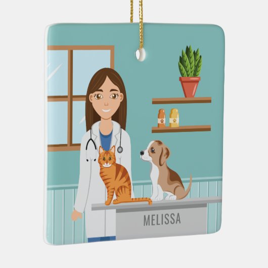 猫と子犬を連れた獣医クリニックの獣医 セラミックオーナメント (右)