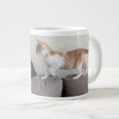 猫と子猫 ジャンボコーヒーマグカップ (正面右)