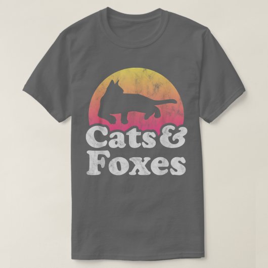 猫と敵の男の子と女の子 Tシャツ (デザイン正面)