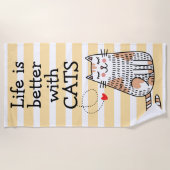 猫と暮らしてみると命が縮まる ビーチタオル (正面)