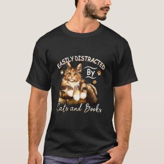 猫と本に気を取られるビギーキャットブー Tシャツ