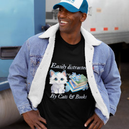 猫と本のアートに気を取られて Tシャツ