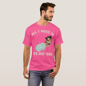 猫と毛糸さえあればいい 編み物 ジョーク Tシャツ (正面フル)